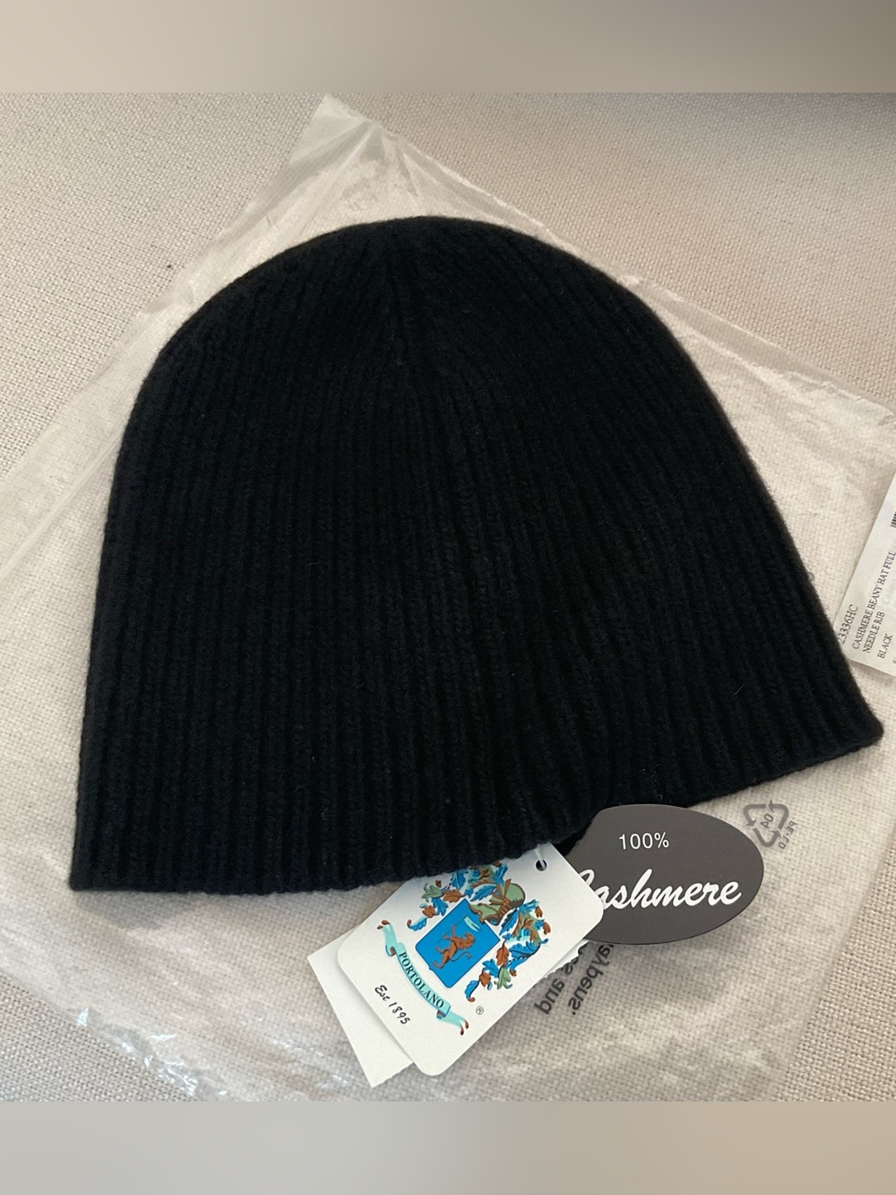 NWT PORTOLANO 100% CASHMERE BLACK BEANY FULL NEEDLE RIB ONE SIZE